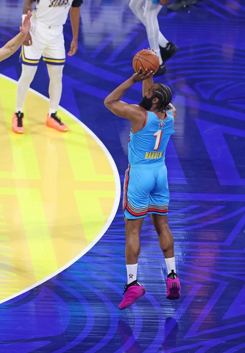 九游官网官方入口包含老鹰前途光明！，哈登新星重要助攻表现突出全场沸腾不已的词条