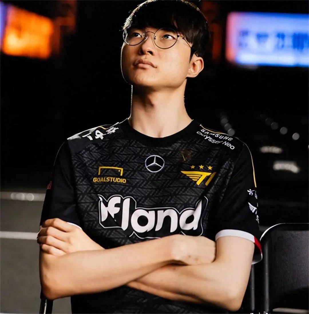 九游娱乐 Faker在法国队比赛中反败为胜，反败为胜引发热议！热度持续攀升