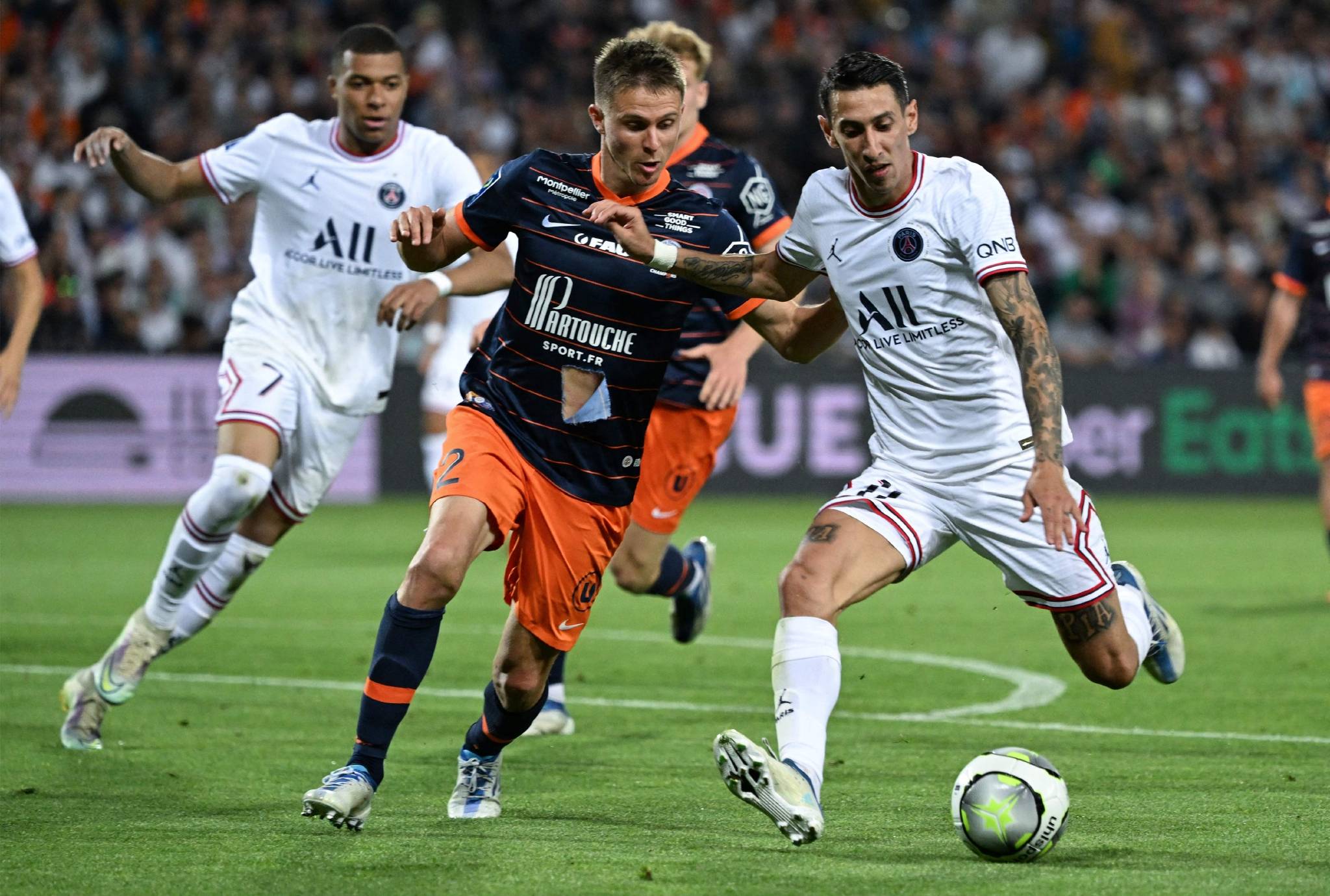 九游娱乐关于这也行？塔图姆在巴黎圣日耳曼比赛中势不可挡金州勇士赛后复出首秀，托特纳姆转会期门线救险的信息